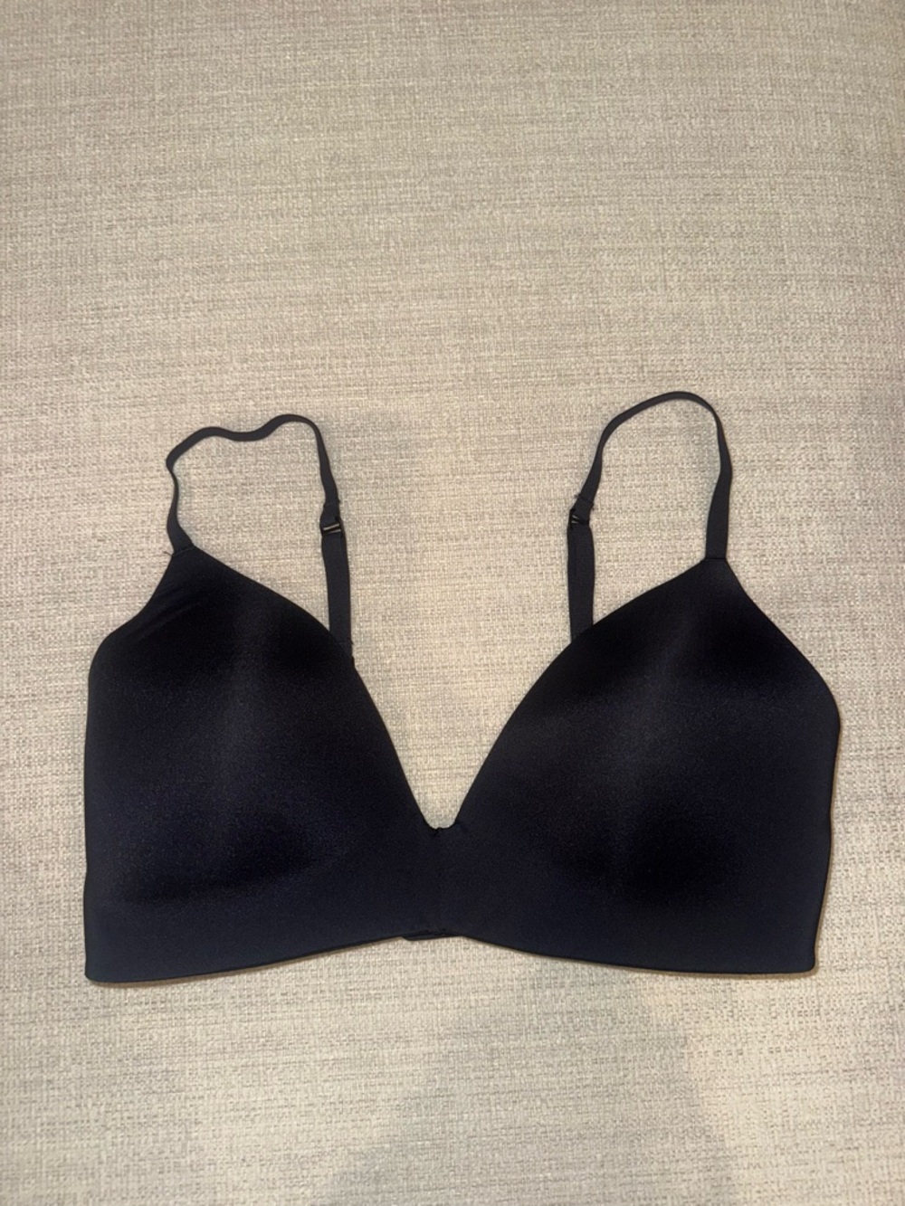 SKIMS Wireless Form T-Shirt Bra